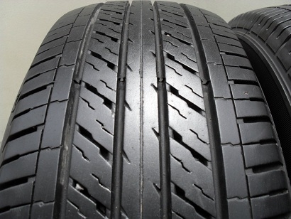 ขายยาง DUNLOP SP LT37ปี3312(1ชุด) 215-65-16 ราคา 4,000