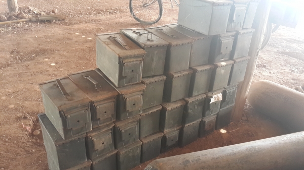 ขายรังกระสุน จำนวนมาก สนใจติดต่อ 093-2387543 หญิงแป้ง