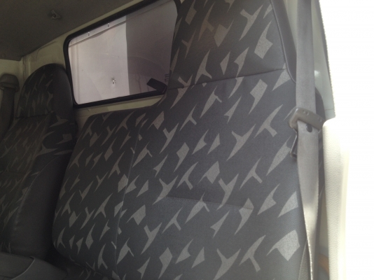 ขายรถบรรทุก 6 ล้อ HINO DUTRO 121 แรงม้า  ปี49