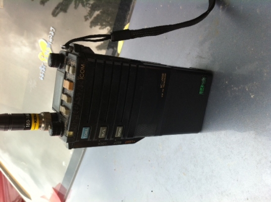 ขายวิทยุ Icom 2G อุปกรณ์ครบชุด รับส่งดีมากๆ เก่าเก็บ เสียงดังฟังชัด ราคา 3,600.-