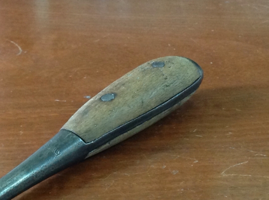 ขายไขควงโบราณเมกาขนาด  8 1/2"