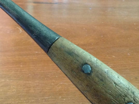 ขายไขควงโบราณเมกาขนาด  8 1/2"