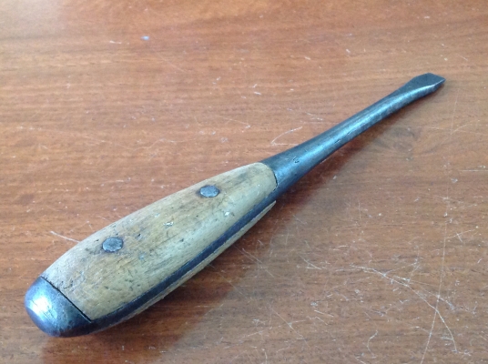 ขายไขควงโบราณเมกาขนาด  8 1/2"