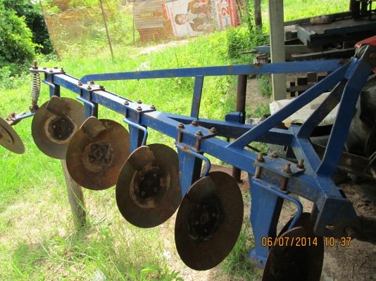 ผานไถบุกเบิก