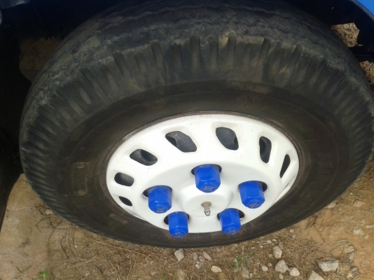 6ล้อดั้มพ์ ISUZU NKR100แรงม้า รถเครื่องดี คัทซีสวย เอกสารเล่มทะเบียน 087-2976734