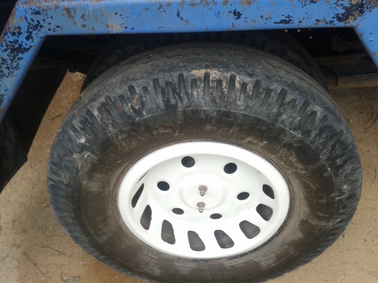 6ล้อดั้มพ์ ISUZU NKR100แรงม้า รถเครื่องดี คัทซีสวย เอกสารเล่มทะเบียน 087-2976734