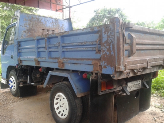 6ล้อดั้มพ์ ISUZU NKR100แรงม้า รถเครื่องดี คัทซีสวย เอกสารเล่มทะเบียน 087-2976734