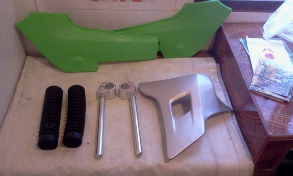 สาวกKawasaki เชิญทางนี้!! ของแต่งและอะไหล่ ใหม่มือ1ทุกชิ้น!!