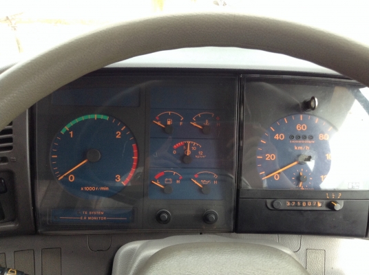 ขาย10ล้อp11เพลาเดียว320แรง