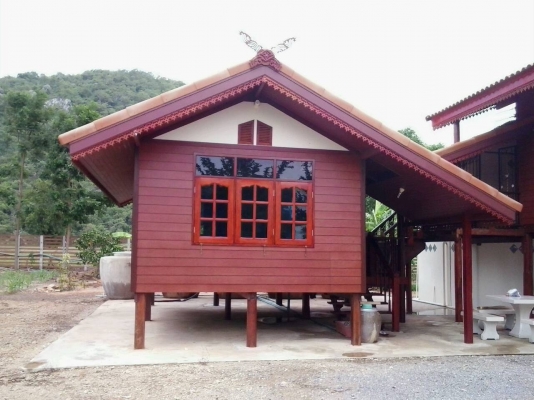 **** ขายบ้านพร้อมที่ดิน 1 ไร่ ****