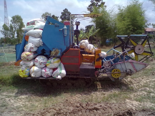 ขายรถเกี่ยวข้าวZAI