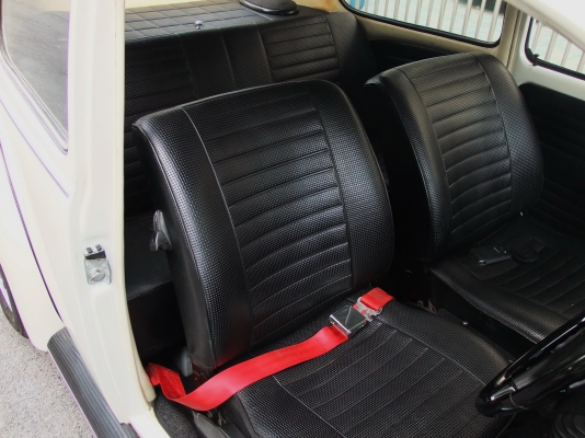 ขายโฟล์คเต่า1303หน้าโหนก กระจกโค้ง ขายโฟล์คเต่า1303หน้าโหนก กระจกโค้ง