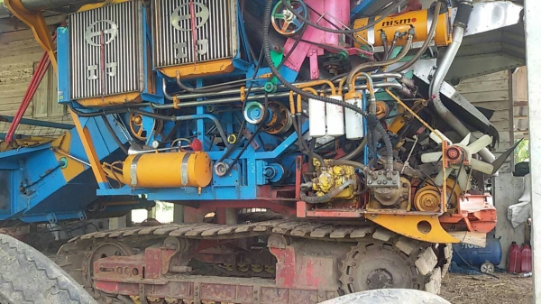 ขายรถเกี่ยวไทยเจริญสวยๆพร้อมใช้