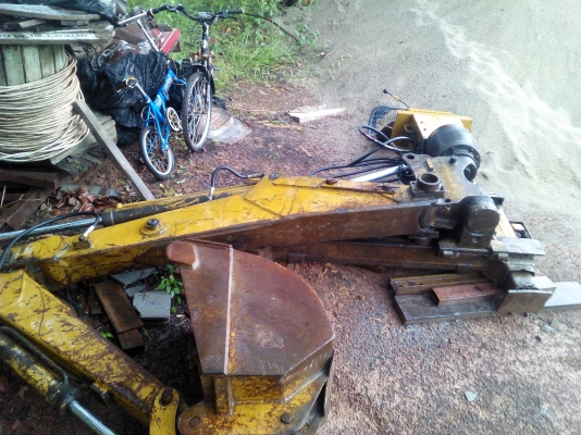 ขายชุดขุดหลังติดท้ายรถตัก ขายถูกๆ คร๊าบลดอีกครับ