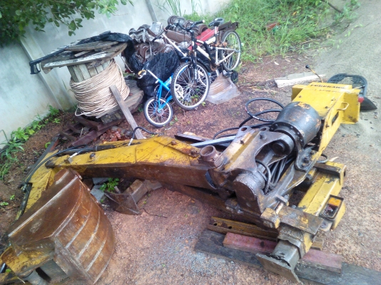 ขายชุดขุดหลังติดท้ายรถตัก ขายถูกๆ คร๊าบลดอีกครับ