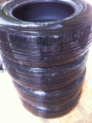 ขายยาง bridgestone 215-65-15 ปี 12 ถูกๆ ขายยาง bridgestone 215-65-15 ปี 12 ถูกๆ