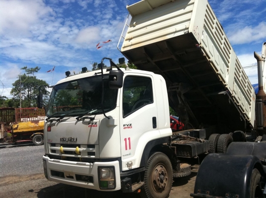 ISUZU FVZ 2 เพลา  240 แรงม้า กระบะดั๊มพ์ 3 มิตร