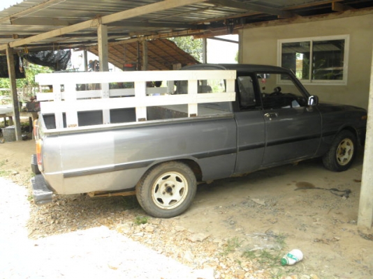 ขายมาสด้า1300สวยพร้อมใช้ แบตรี่ใหม่ ไดสตาสใหม่ ยางดี ติดแก๊สแล้วราคา 42000ติดต่อ0847823249