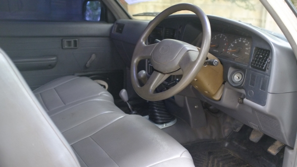 คานแข็ง LN85 วางคาน LJ78 รถสวย ทรงสวย พร้อมใช้ครับ(ติดมัดจำถึง17ส.ค.57) คานแข็ง LN85 วางคาน LJ78 รถสวย ทรงสวย พร้อมใช้ครับ(ติดมัดจำถึง17ส.ค.57)