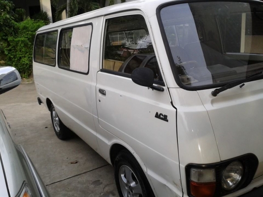 ขายรถตู้เก่าสภาพดีพร้อยใช้งาน ขายรถตู้เก่าสภาพดีพร้อยใช้งาน