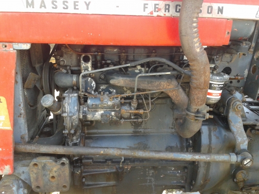 ขายรถไถ แม็กซี ( มีแต่ตัวรถอย่างเดียวครับ ) ลดราคาเหลือ 85000 บาท