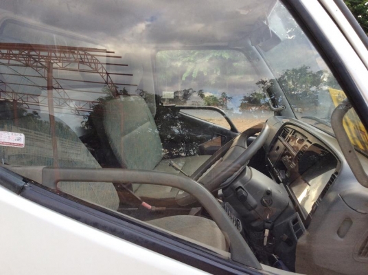 mitsubishi 6 ล้อดั้ม