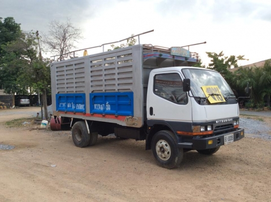 mitsubishi 6 ล้อดั้ม