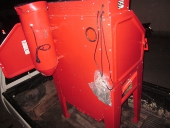 ขาย - ตู้พ่นทราย (ของใหม่) แบบมีถังเก็บ นำเข้าจากนอก CATZ: SCB 350