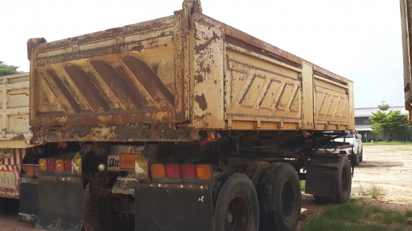 ขายด่วนลูกพ่วงดั้มสามเพลาสามิตรรอนเฉียงสภาพช่วงล่างคัชซีสวยสุดๆราคาโคตรถูกเลยโทร0843923995