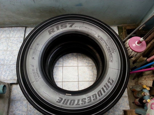 ขายยางbridgestone 11R22.5 สภาพนางฟ้า