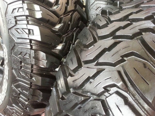 ขายล้อ Rock พร้อมยาง MUD Cooper STT