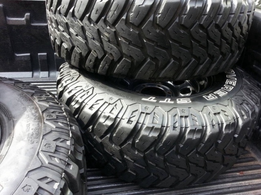 ขายล้อ Rock พร้อมยาง MUD Cooper STT