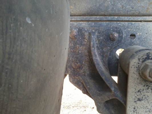 (ขายแล้วค่ะ คุณสํารวย)หกล้อดั้มอีซูสุ 3 คิว  88  แรงม้า  (รถห้างแท้ เดิม ๆ ทั้งคัน )   จดทะเบียน ปี 47   พร้อมใช้งาน   เล่มพร้อม..