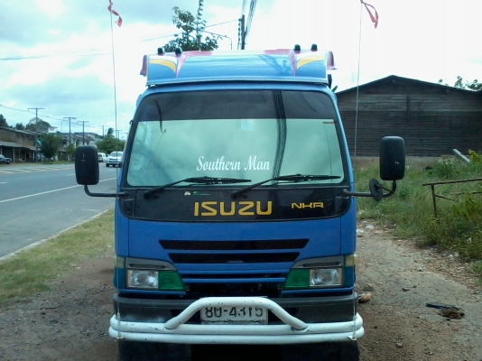 (ขายแล้วค่ะ คุณสํารวย)หกล้อดั้มอีซูสุ 3 คิว  88  แรงม้า  (รถห้างแท้ เดิม ๆ ทั้งคัน )   จดทะเบียน ปี 47   พร้อมใช้งาน   เล่มพร้อม..