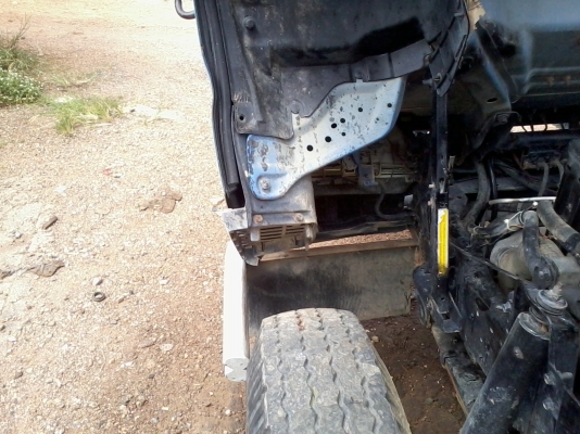 (ขายแล้วค่ะ คุณสำรวย) หกล้อดั้มอีซูสุ 3 คิว  88  แรงม้า เล่มพร้อ