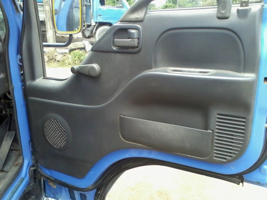 (ขายแล้วค่ะ คุณสำรวย) หกล้อดั้มอีซูสุ 3 คิว  88  แรงม้า เล่มพร้อ