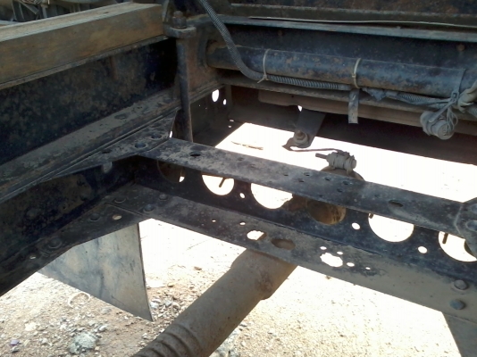 (ขายแล้วค่ะ คุณสำรวย) หกล้อดั้มอีซูสุ 3 คิว  88  แรงม้า เล่มพร้อ