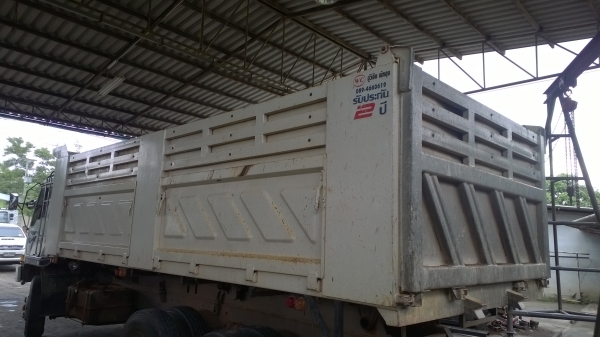 กระบะดั้ม..สวย..สภาพยังใหม่.ครบชุด ยกลงจากFUSO FN527 อุปกรณ์สามมิตร..