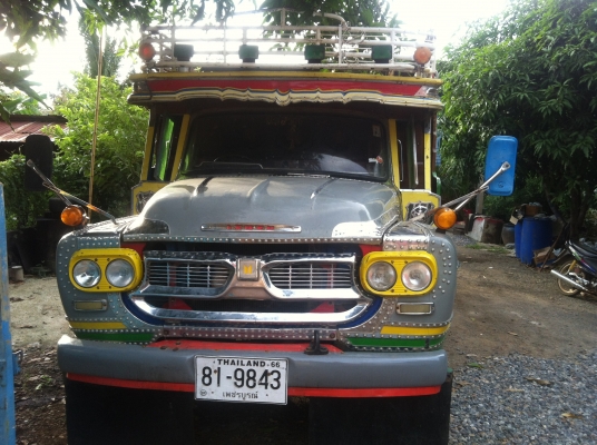 ขาย10ล้อหัวยาวเพลาเดียวดัมพ์ช่วงล่างใหญ่ครับ สวย สวย ครับ