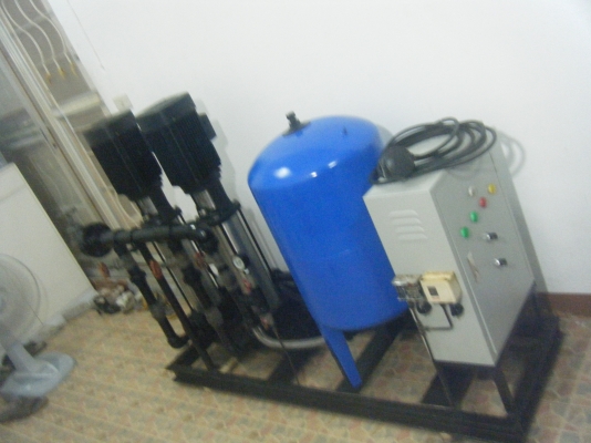 ปั๊มน้ำระบบบูสเตอร์ ยี่ห้อ grundfos สวยๆๆพร้อมใช้งาน