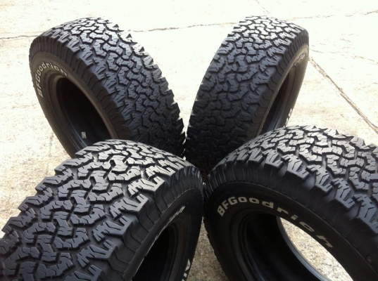 ขายยาง BF Goodrich All-terrain ขนาด 265 70 r16 ดอก1เซนต์