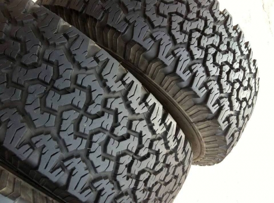 ขายยาง BF Goodrich All-terrain ขนาด 265 70 r16 ดอก1เซนต์