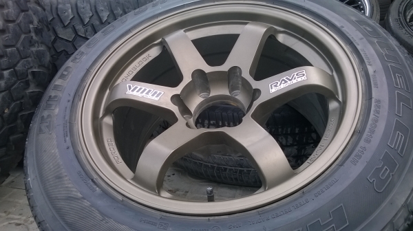 ขายล้อ TE37ขอบ18พร้อมยางชุดละ22500