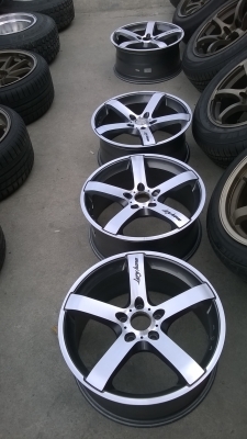 ขายล้อขอบ18  5รู114 ชุดละ8500