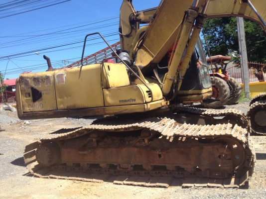 ขายด่วน KOMATSU PC200-6ตามสภาพค่ะ ขายด่วน KOMATSU PC200-6ตามสภาพค่ะ