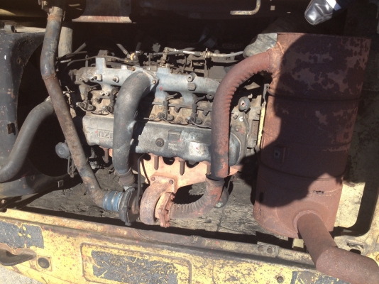 ขายด่วน KOMATSU PC200-6ตามสภาพค่ะ ขายด่วน KOMATSU PC200-6ตามสภาพค่ะ