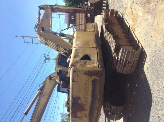 ขายด่วน KOMATSU PC200-6ตามสภาพค่ะ ขายด่วน KOMATSU PC200-6ตามสภาพค่ะ