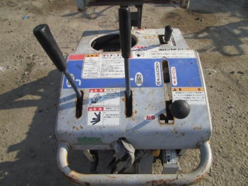 เครื่องแหวกร่องกล้านา !!!   MARUYAMA   MKF-330  รหัสสินค้า : 13001325   หรือเพิ่มเติมไดที่ www.nihonmono.com