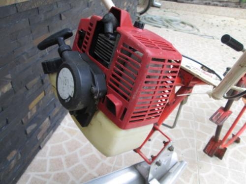 เครื่องแหวกร่องกล้านา !!!   MARUYAMA   MKF-330  รหัสสินค้า : 13001325   หรือเพิ่มเติมไดที่ www.nihonmono.com