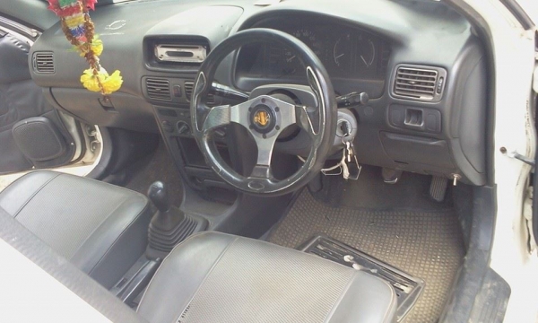 ขาย เก๋ง Toyota เครือง1.6 ติดแก็ส รถเดิมสวยๆ ขายตัดคับ ซื้อได้เท่าไรว่ามา แบ่งกันทำกินคับ ขับกลับได้เลย